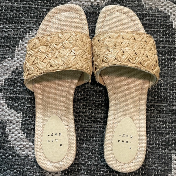 Ariella Woven Raffia Slide Sandals with Memory Foam Insole - Picture 5 of 7